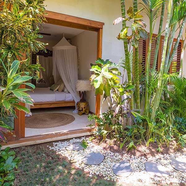Beautiful lush green garden entrance to luxury bedroom, Bliss Retreat Room, Bliss Sanctuary For Women, Canggu